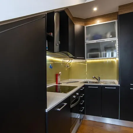 & Typical By Gt House Apartman