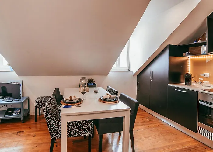 & Typical By Gt House Apartment