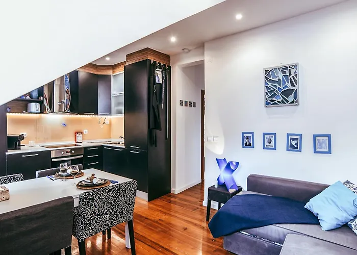 & Typical By Gt House Apartment